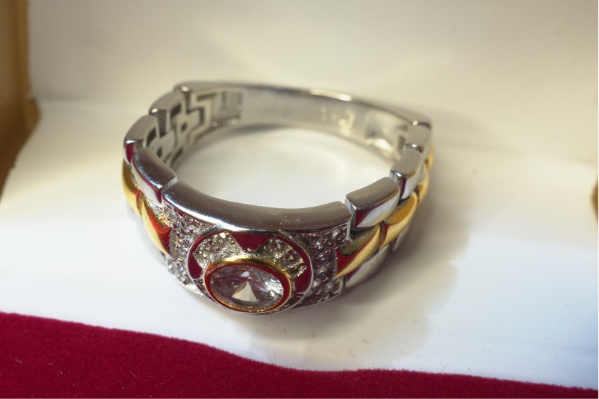 Men’s ring 7