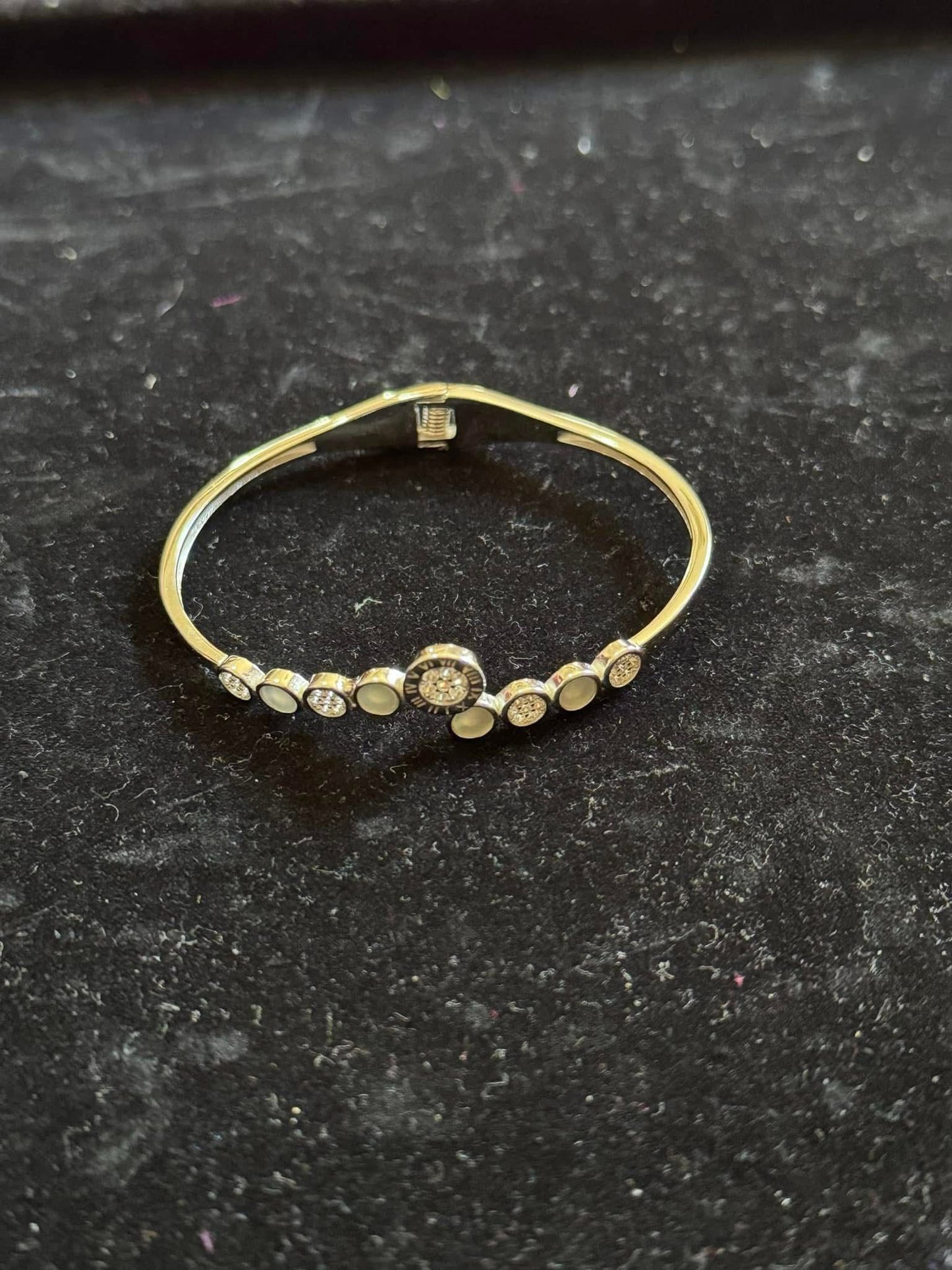 Silver Ladies Bangle 20
