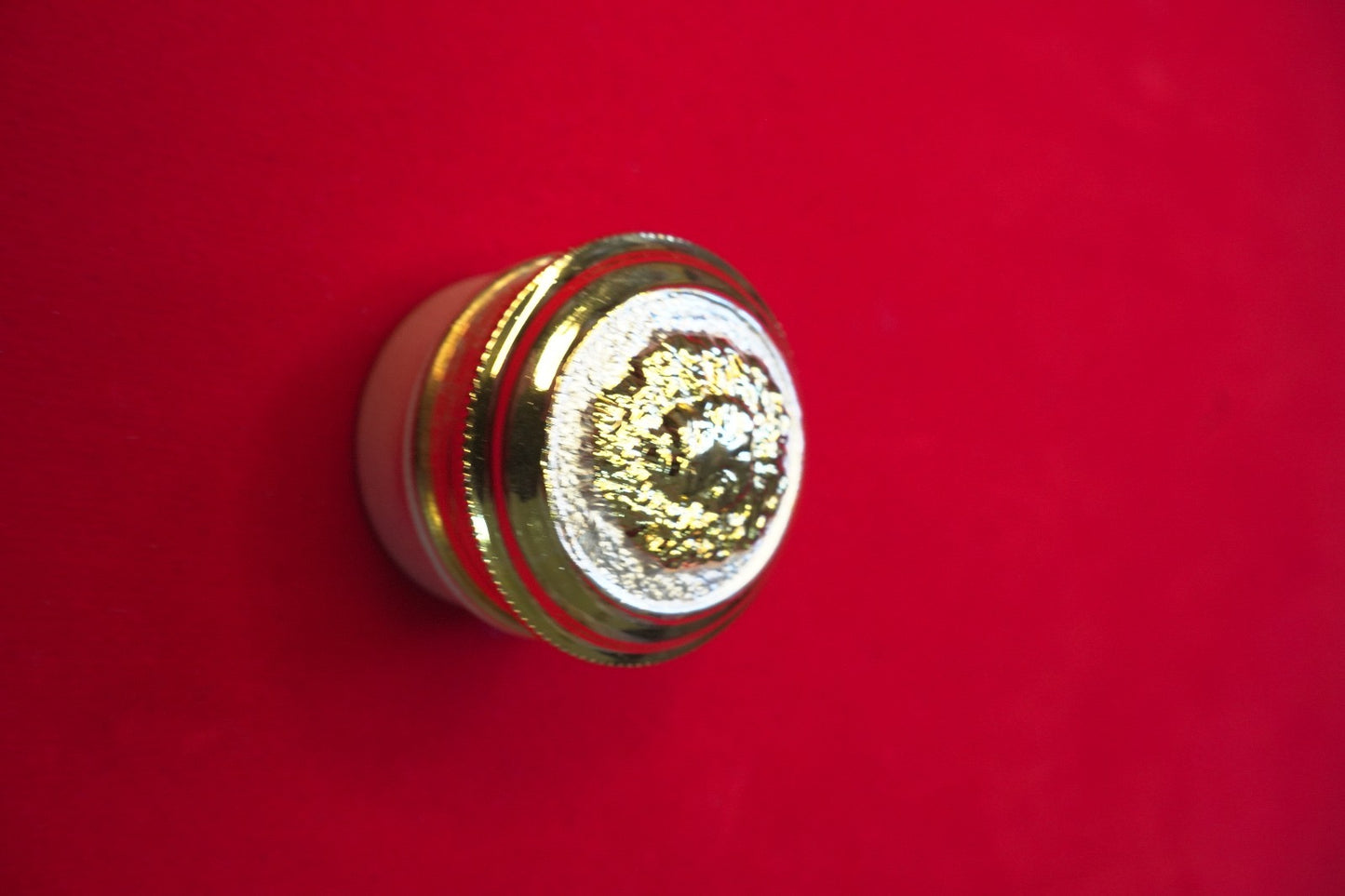 Silver Box/Chandi di Dabbi medium