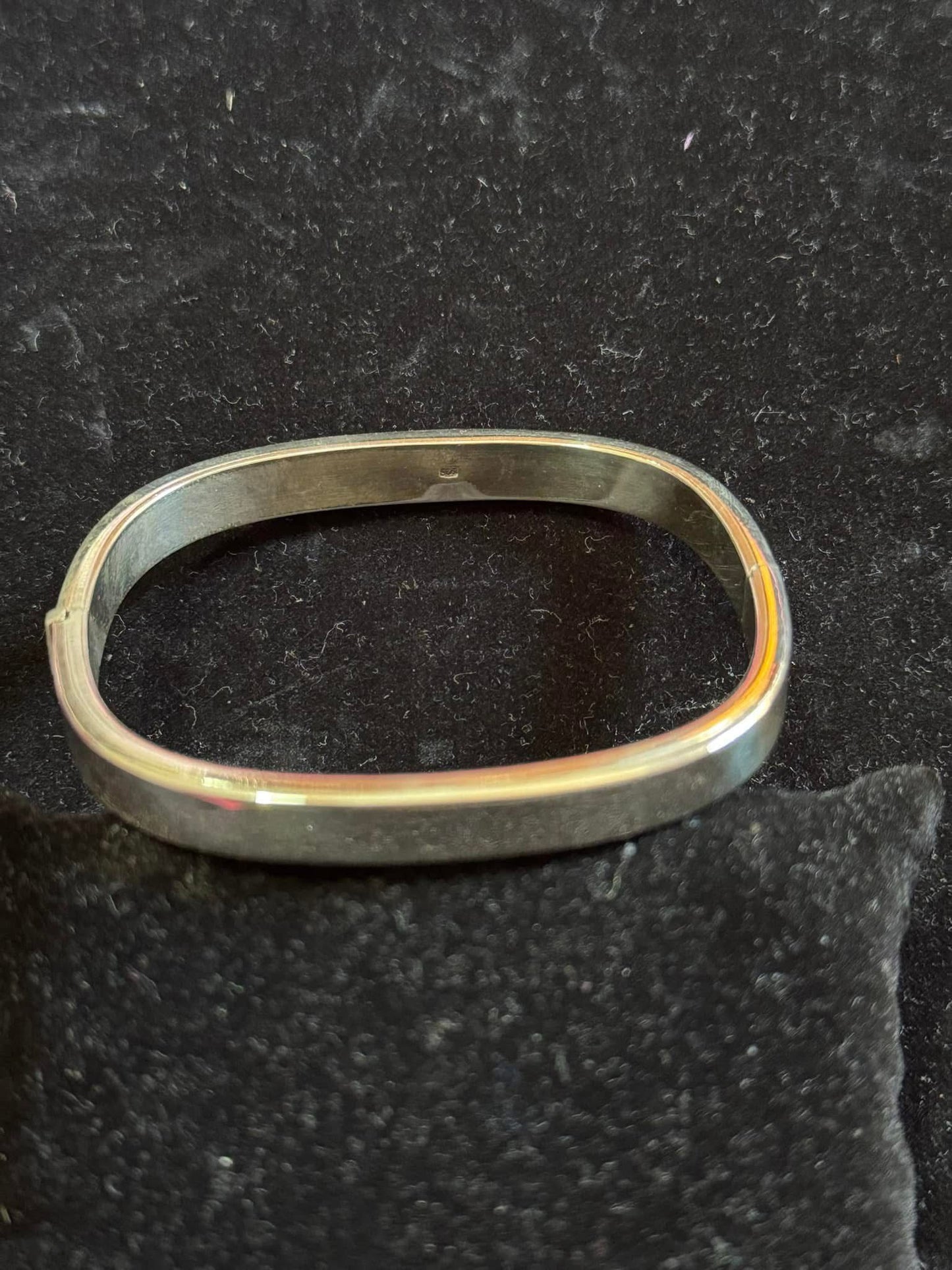 Silver Ladies Bangle 22