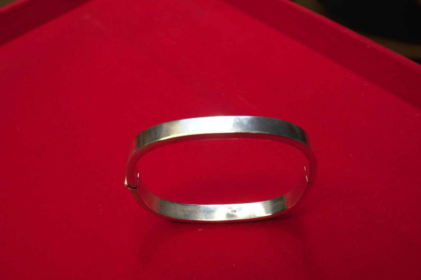 Silver Ladies Bangle 22