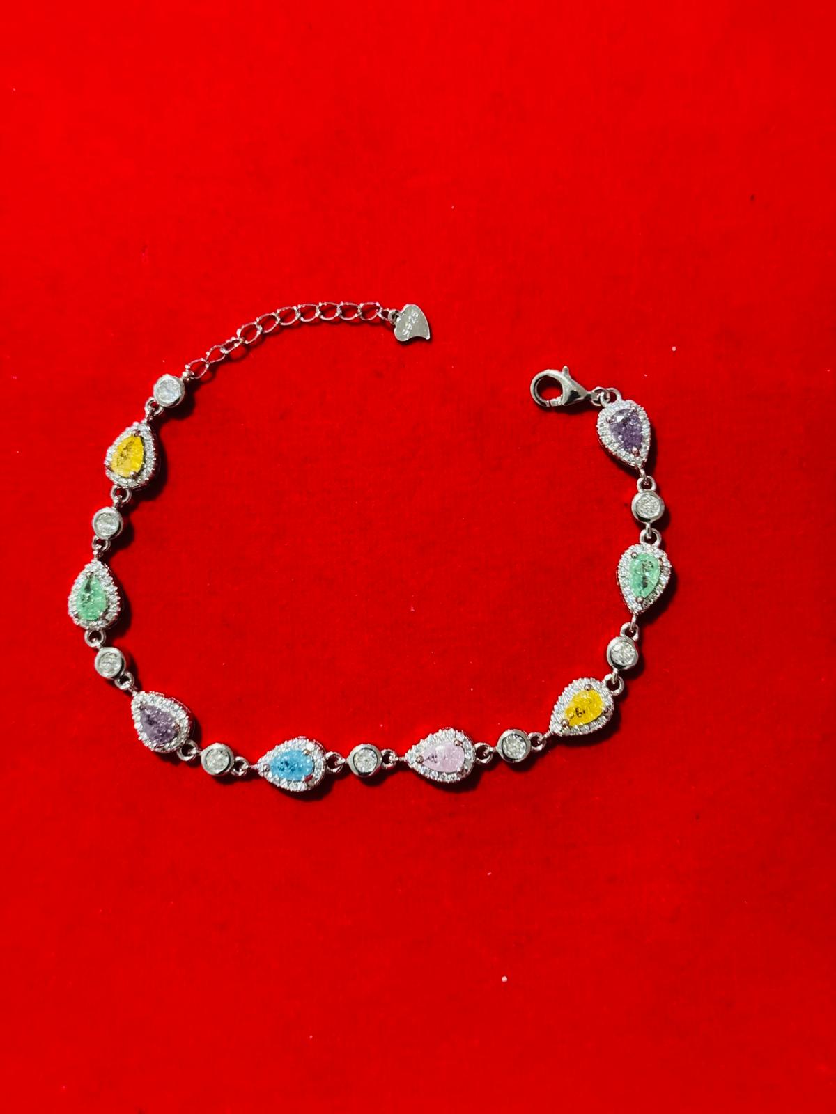 Women/ Girls Silver Bracelet 4