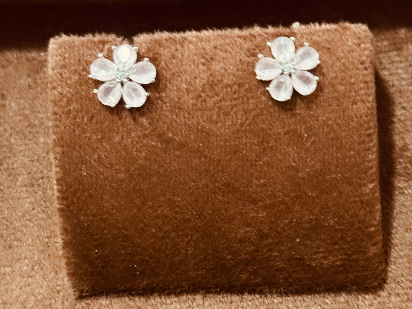 Women/Girls Silver Earrings with charming stones 17