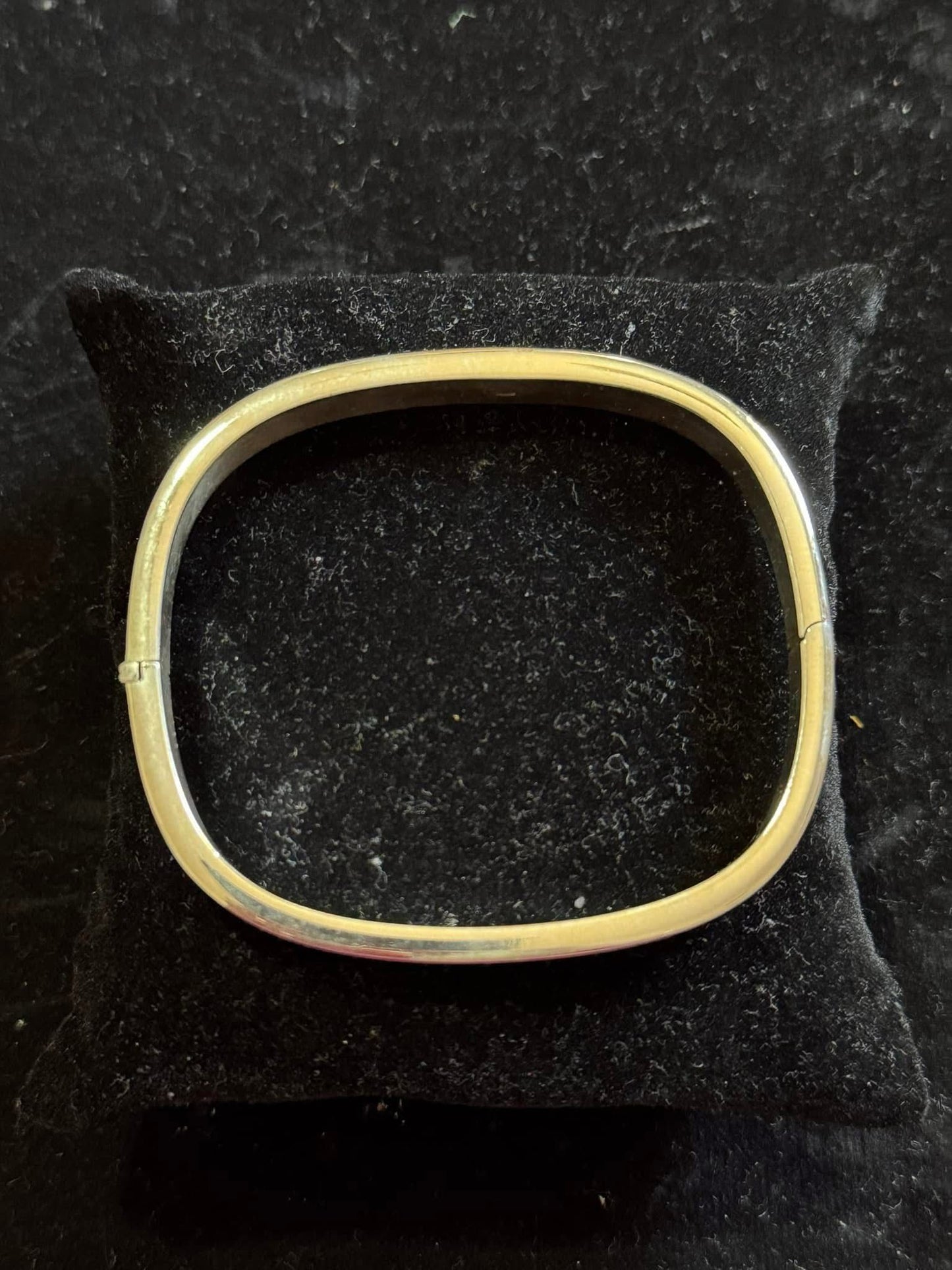 Silver Ladies Bangle 22