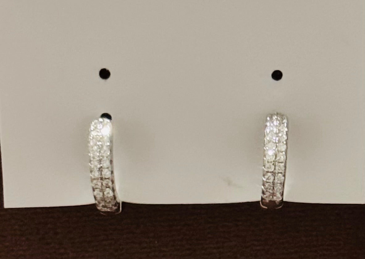 Women/Girls Silver Earrings with charming stones 23