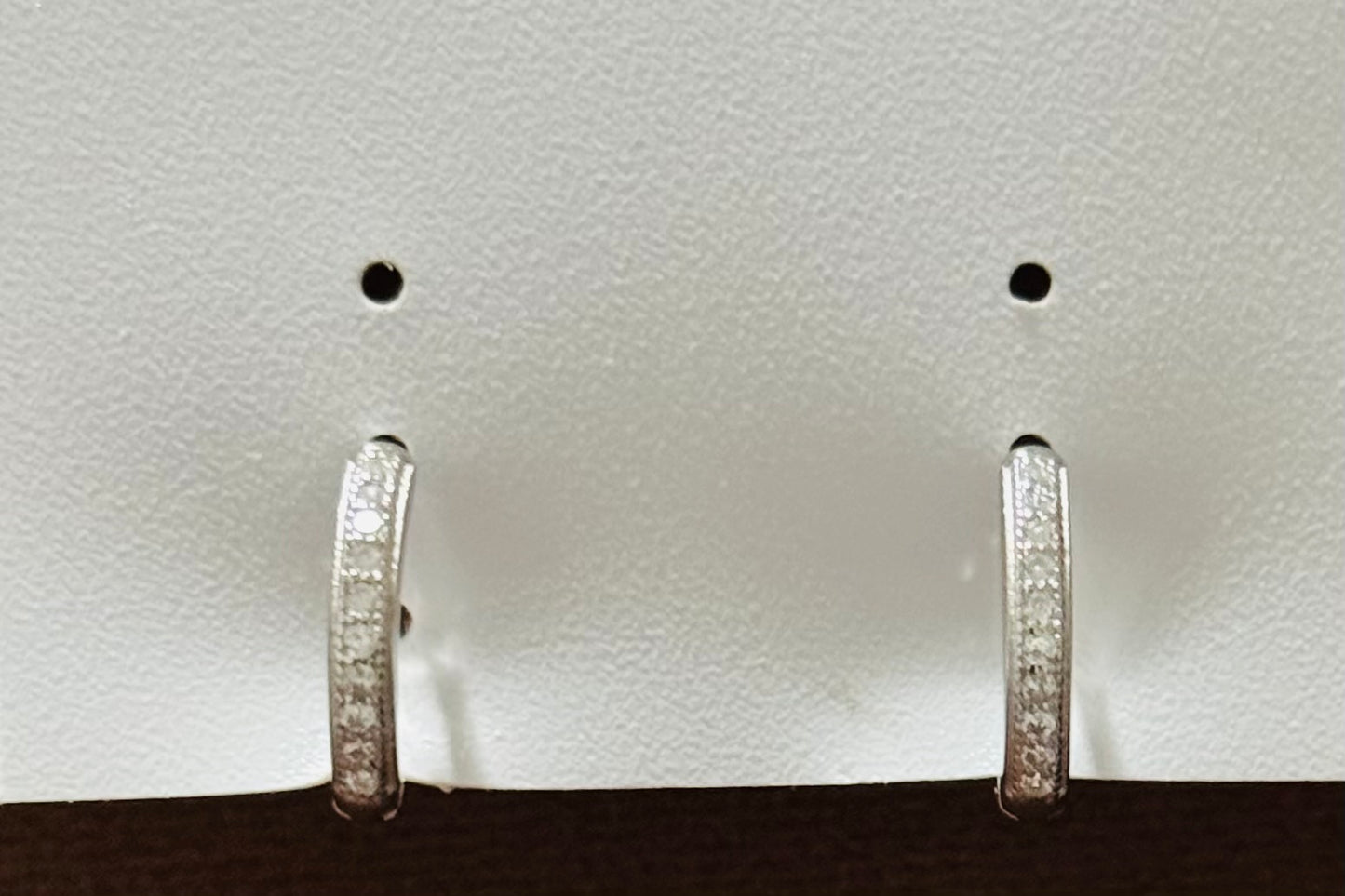 Women/Girls Silver Earrings with charming stones 21