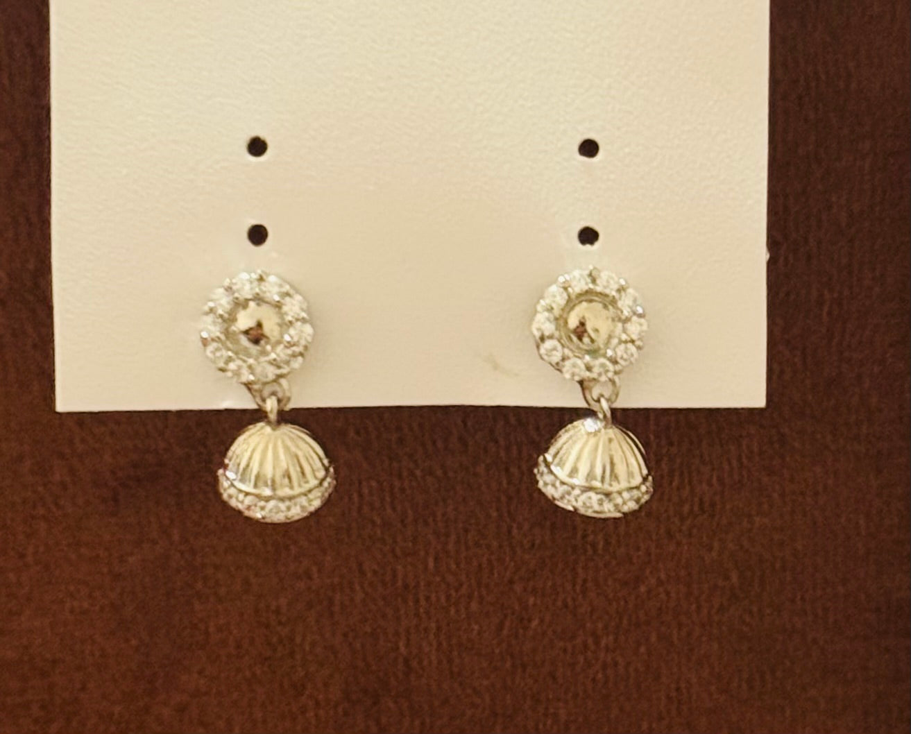 Women/Girls Silver Earrings with charming stones 3