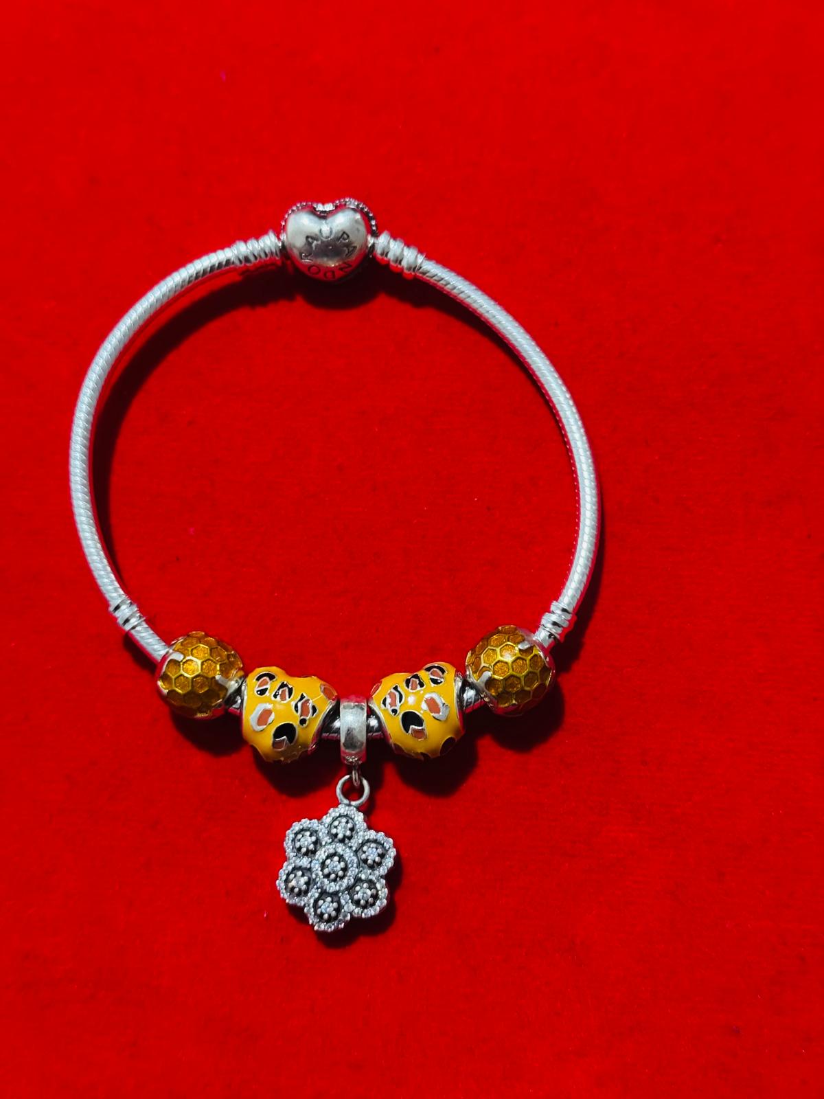 Pandora Moments Heart Clasp Snake Chain Bracelet(5)