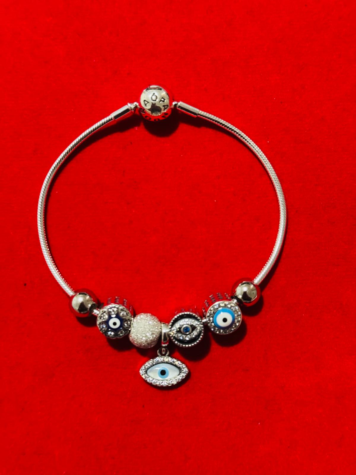 Pandora evil eye Bracelet with charms(6)