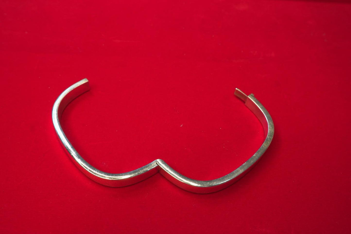 Silver Ladies Bangle 22