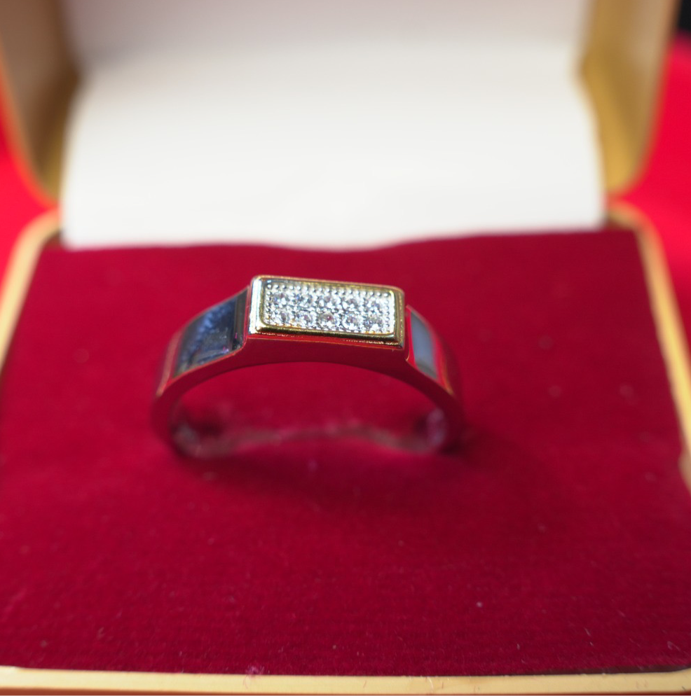 Men’s ring 4
