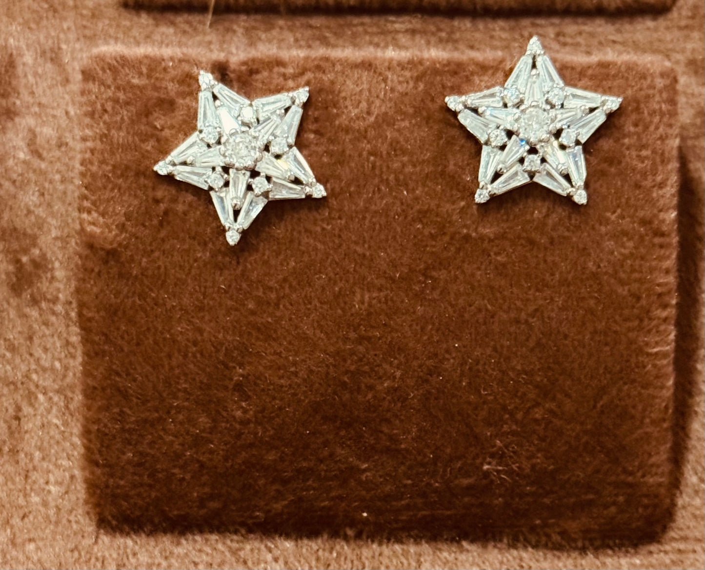Women/Girls Silver Earrings with charming stones 8